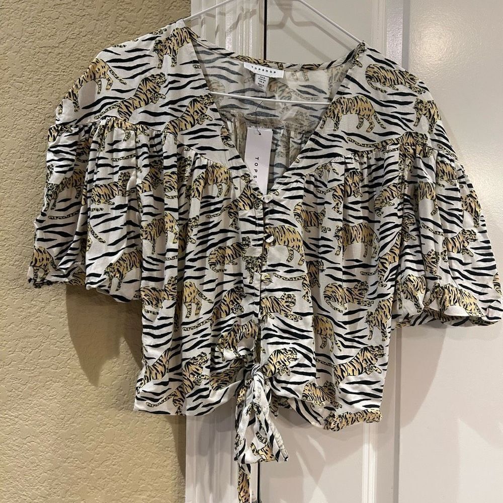 TopShop tiger puff sleeve button front tie‎ waist women size 4 NWT